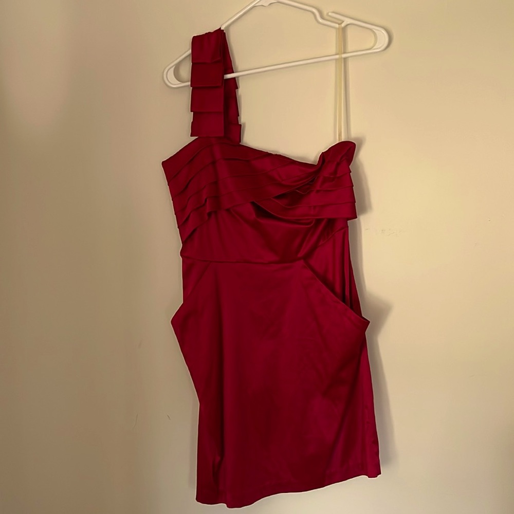 One shoulder dress